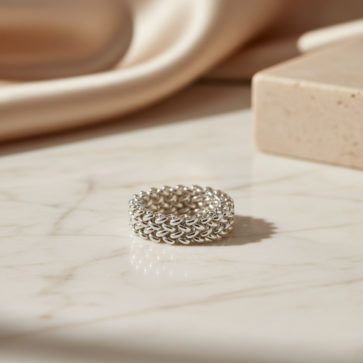 Miss Mimi Flexible Mesh Ring