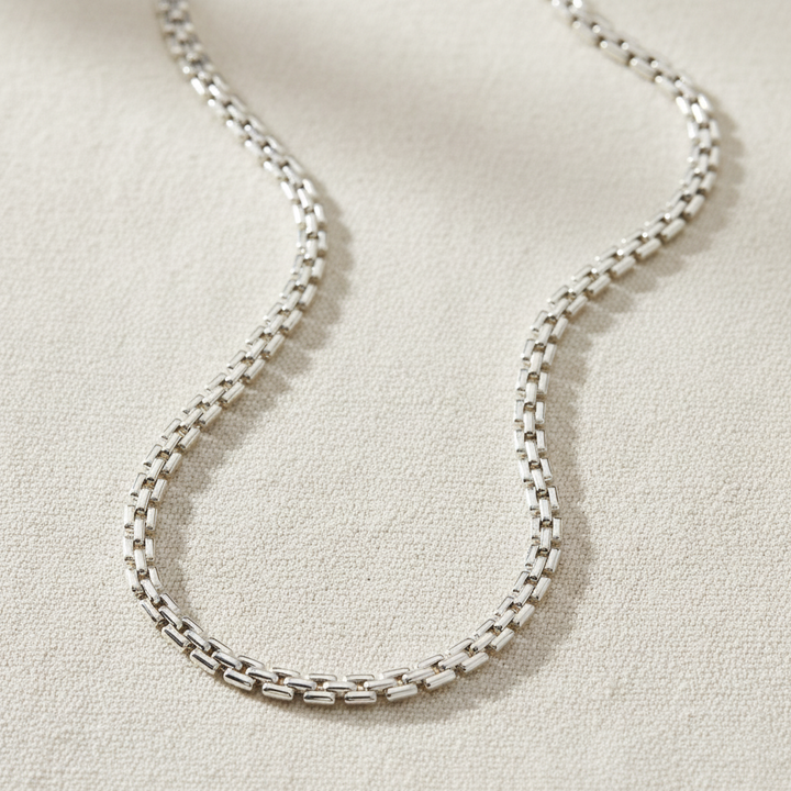 Miss Mimi Plain Square Link Necklace