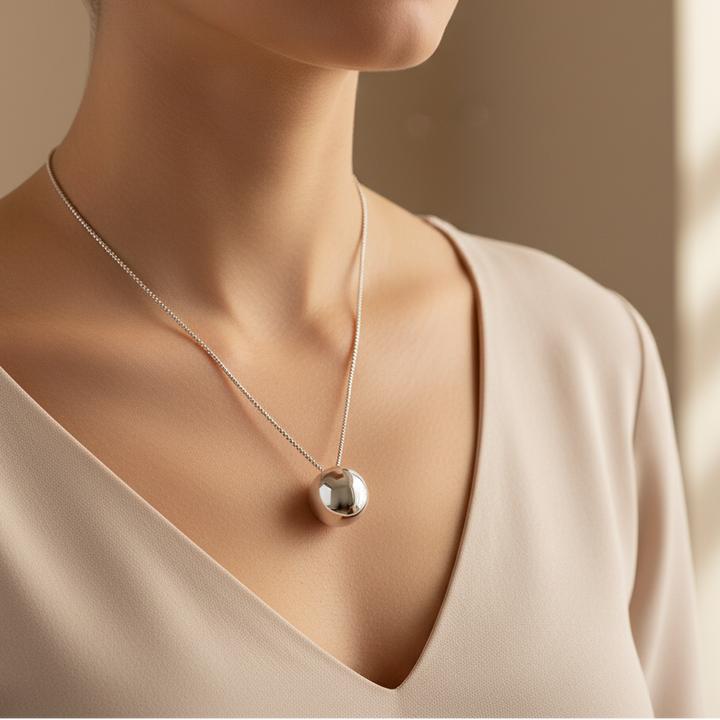 Miss Mimi Bold Button Necklace