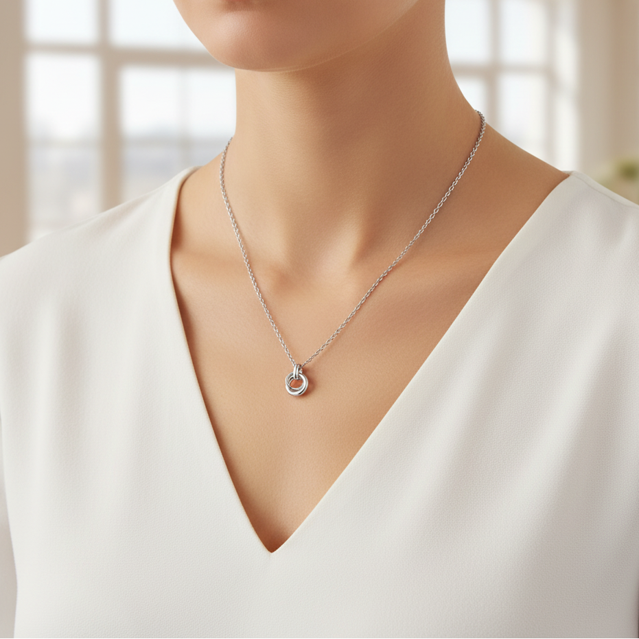Miss Mimi Small Double Circle Necklace