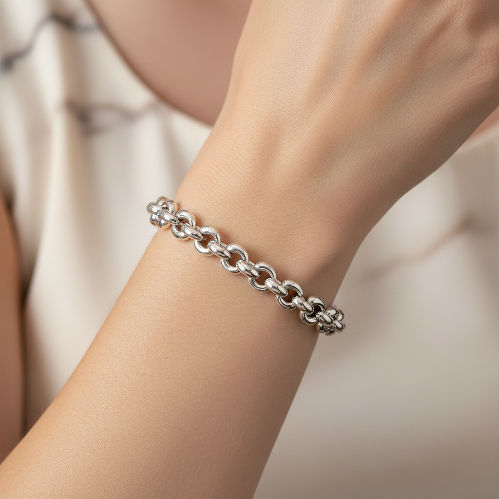 Miss Mimi Heart Shape Link Bracelet