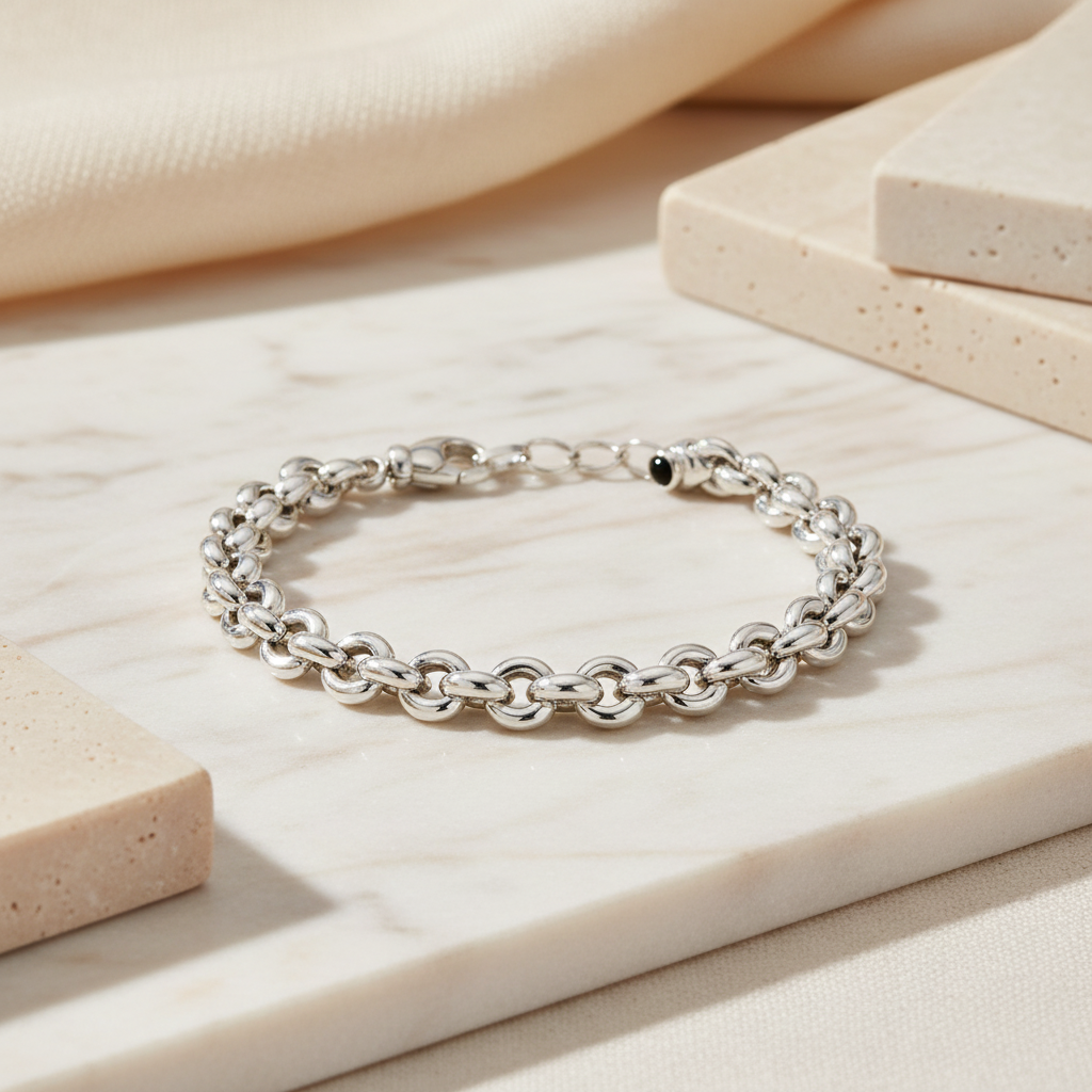 Miss Mimi Heart Shape Link Bracelet