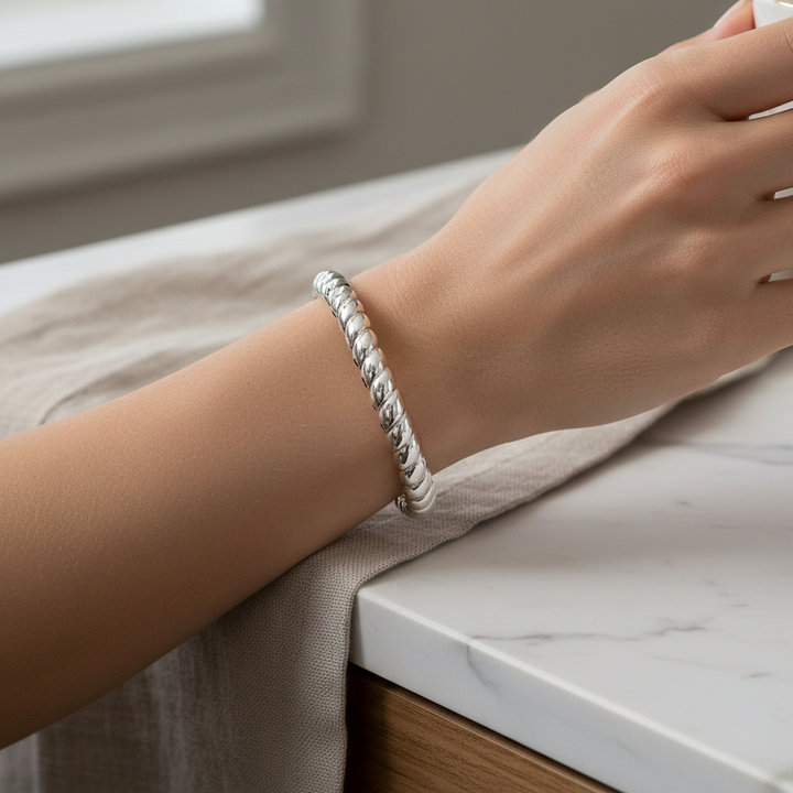Miss Mimi Twist Bangle