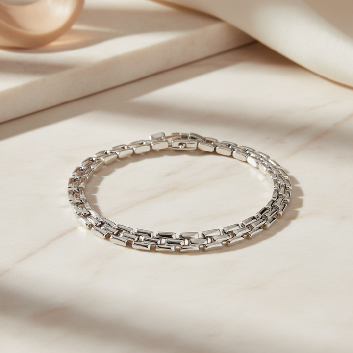 Miss Mimi Plain Square Link Bracelet