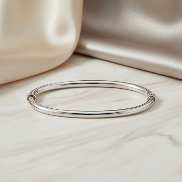 Miss Mimi Sleek and Simple Bangle