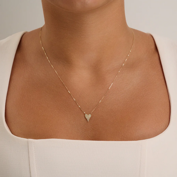 Collier diamant petit cœur allongé 