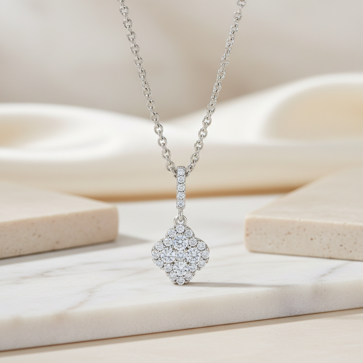 Miss Mimi Clover Shape Pendant Necklace