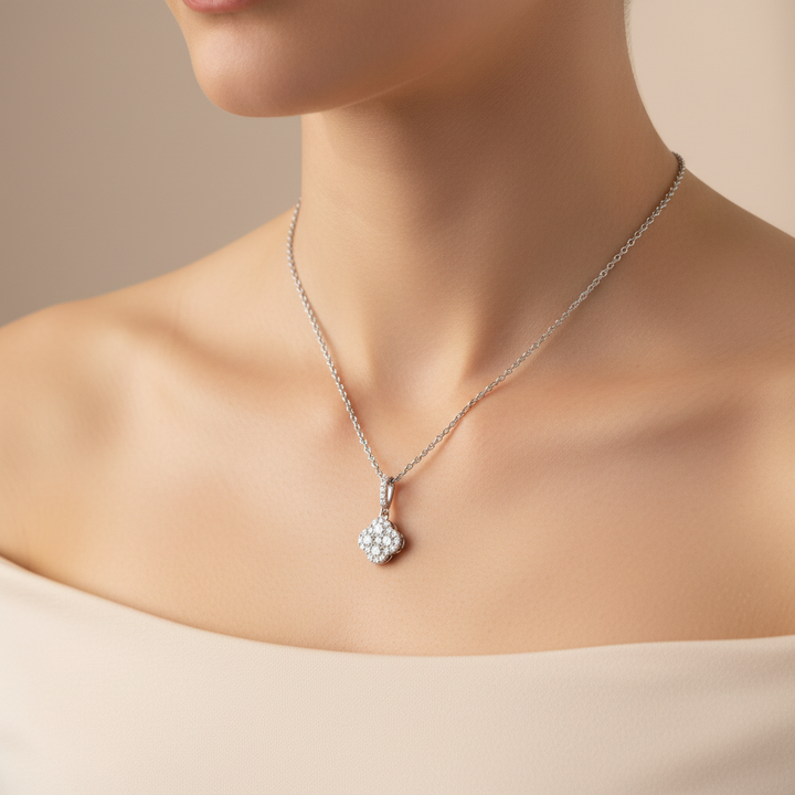 Miss Mimi Clover Shape Pendant Necklace