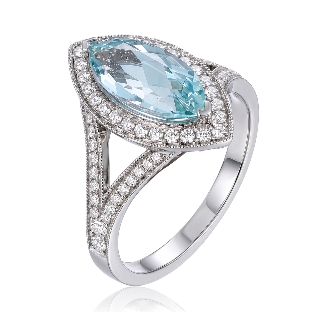 18K Gold Aquamarine & Diamond Ring
