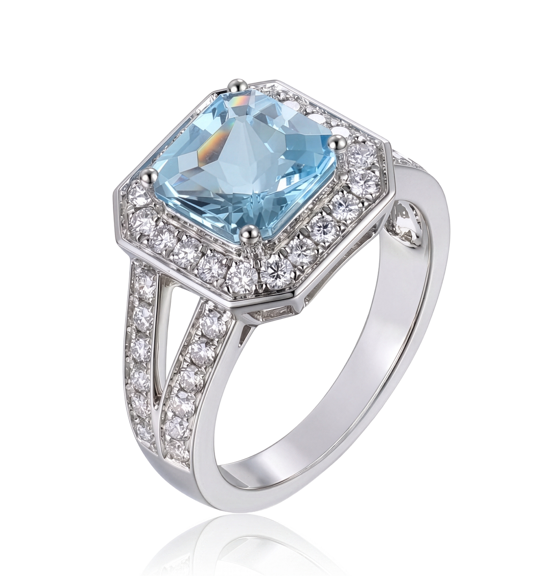 18K Gold Aquamarine & Diamond Ring
