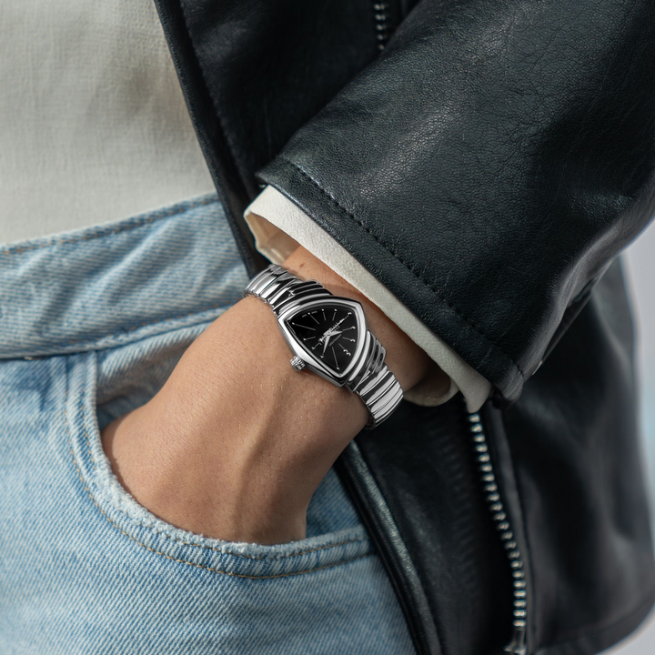 Hamilton Ventura S Quartz 24mm x 36mm