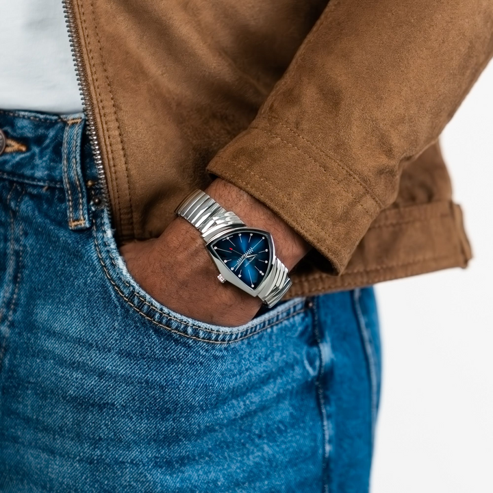 Hamilton Ventura Quartz 32mm x 50mm