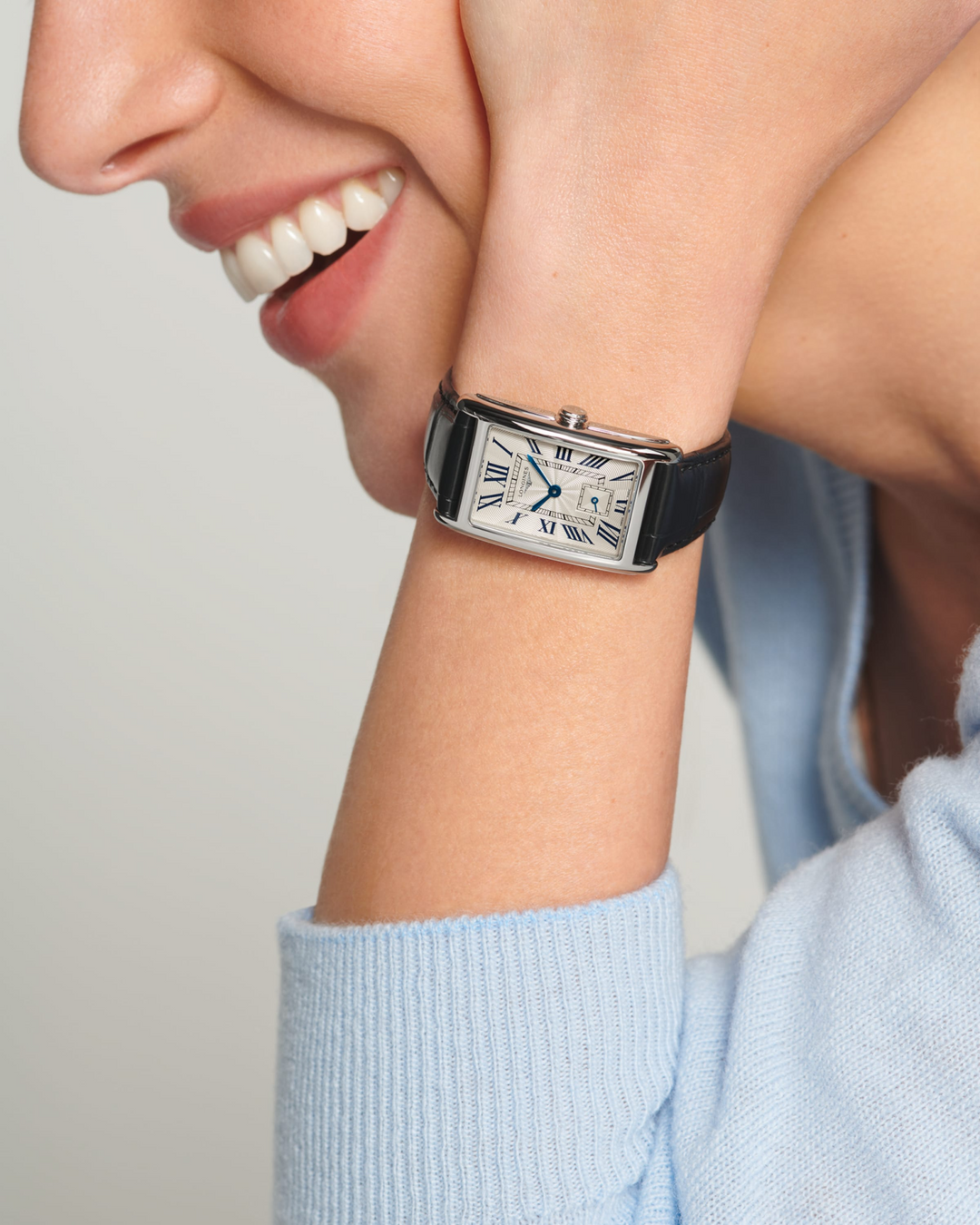 Longines DolceVita Quartz 23.3 x 37mm