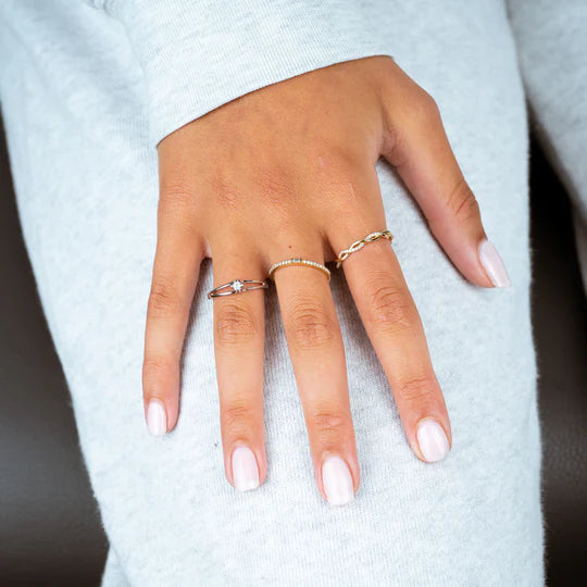 hand model for stunning diamond ring